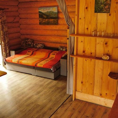 Bungalow In Mauntains With Chan Near The Forest Славске Екстериор снимка